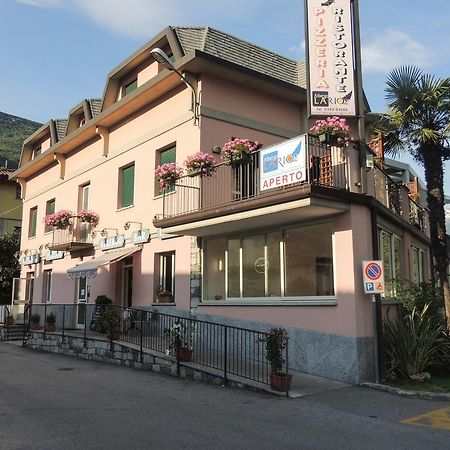 Albergo Lario ジェーラ・ラーリオ エクステリア 写真